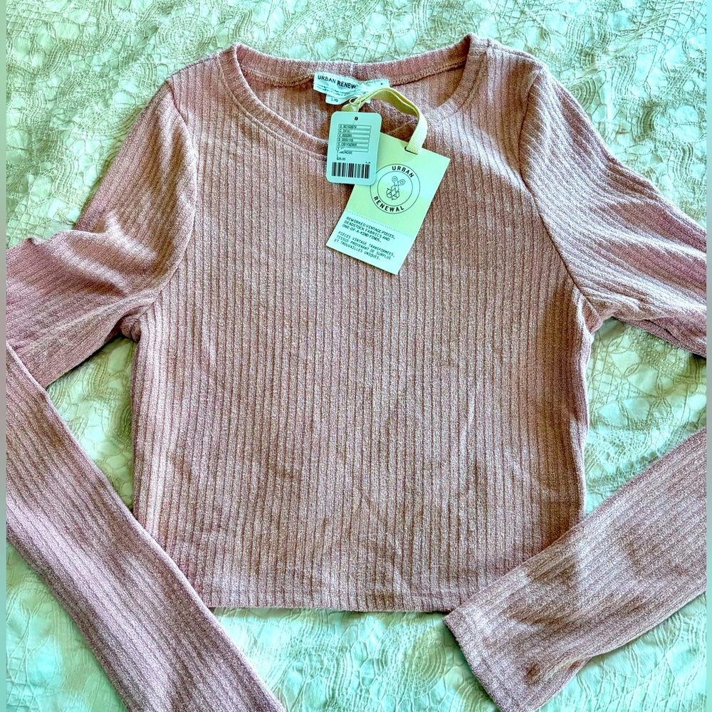 (NWT) Urban Renewal Pink Ribbed Form Fitted Long Sleeve Top